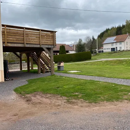 14 Personnes - 10 Minutes De Gerardmer - Jaccuzzi Nyaraló